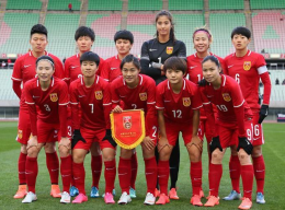 中国女足尝试双轨并行模式 布鲁诺被取代