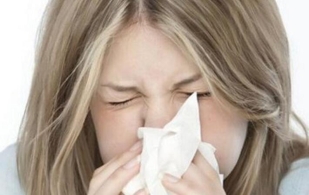 冬季流感高发 普通感冒要不要吃消炎药