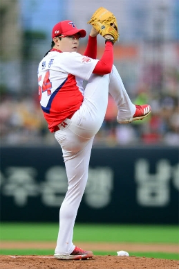 韩亚运会棒球金牌愿意 梁铉种是球队的核心