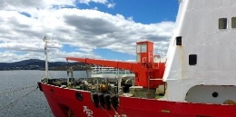 “雪龙”号极地考察船抵达澳大利亚霍巴特