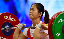 邓薇包揽女举64公斤级冠军 打破三世界纪录