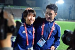 世界第一人 香港女教练率男足职业队夺冠