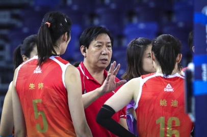王宝泉当选联赛最佳教练员 率天津夺第13冠