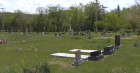 加拿大一原住民寄宿学校旧址发现750个无标识墓冢