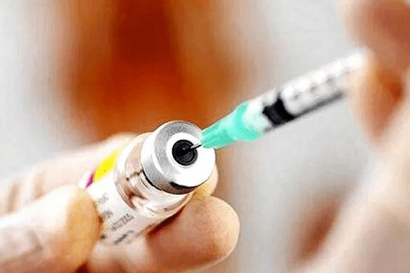 古巴启动儿童疫苗接种计划 英国开打疫苗加强针