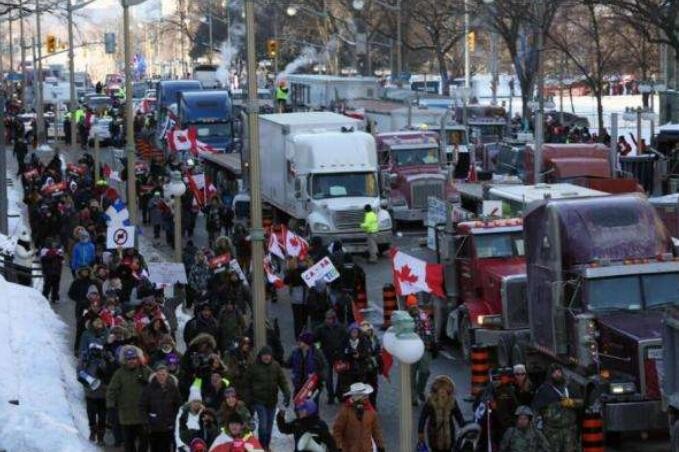 加拿大数千人涌入首都抗议 加总理转移至秘密地点
