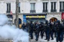 法国遭遇大规模罢工和示威游行浪潮 反对退休制度改革