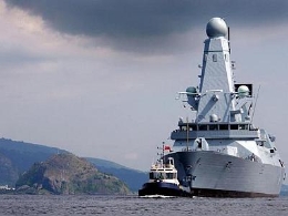 英国海军试航“全球最先进的战舰”(组图)