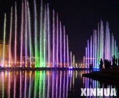 吉林建亚洲最大漂浮式音乐喷泉 总长达555米