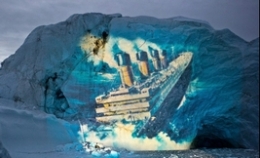 瑞士艺术家在冰山上重现泰坦尼克号沉没时景象(图)
