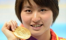 中国选手焦刘洋夺女子200米蝶泳冠军