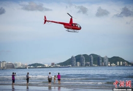 三亚湾直升机低空旅游试飞