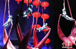 中国杂技版《胡桃夹子》舞进美国硅谷