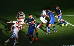 巴西世界杯决赛：德国加时绝杀阿根廷夺冠