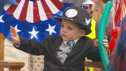 美国3岁男童当选镇长 盘点年龄最小的世界名人