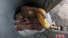 印度持续高温超160人死亡 最高达45度