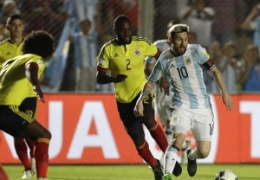 世预赛-阿根廷完胜哥伦比亚 梅西激情怒吼