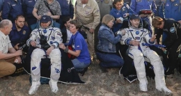 法俄宇航员结束196天航天任务返回地球