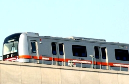 全国首条“无人驾驶”地铁加紧空载试运行