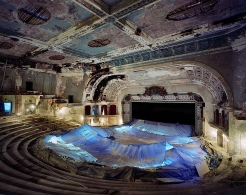 废墟诗歌：底特律的废弃剧院