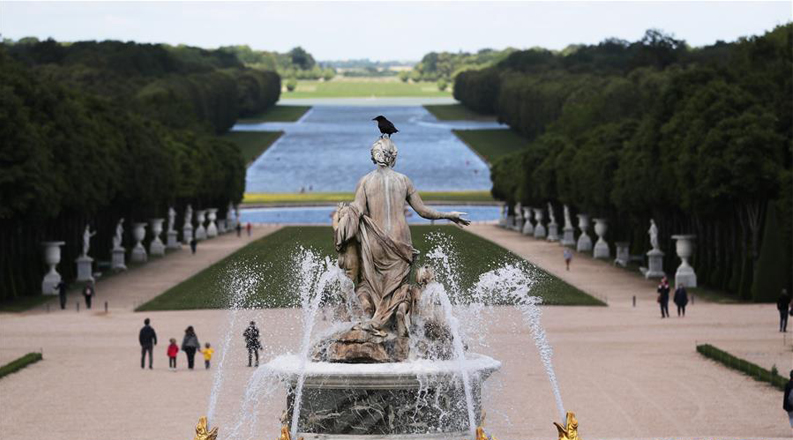 法国凡尔赛宫重新开门迎客