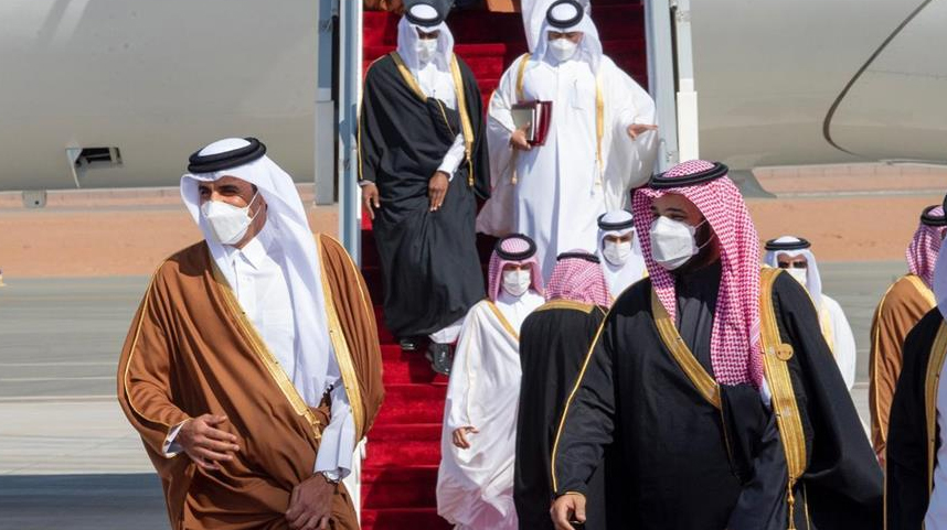 卡塔尔埃米尔抵达沙特参加海合会峰会