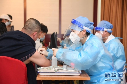 北京海淀：新冠疫苗第二剂接种有序进行
