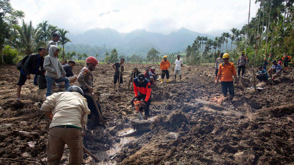 印尼：震后搜救