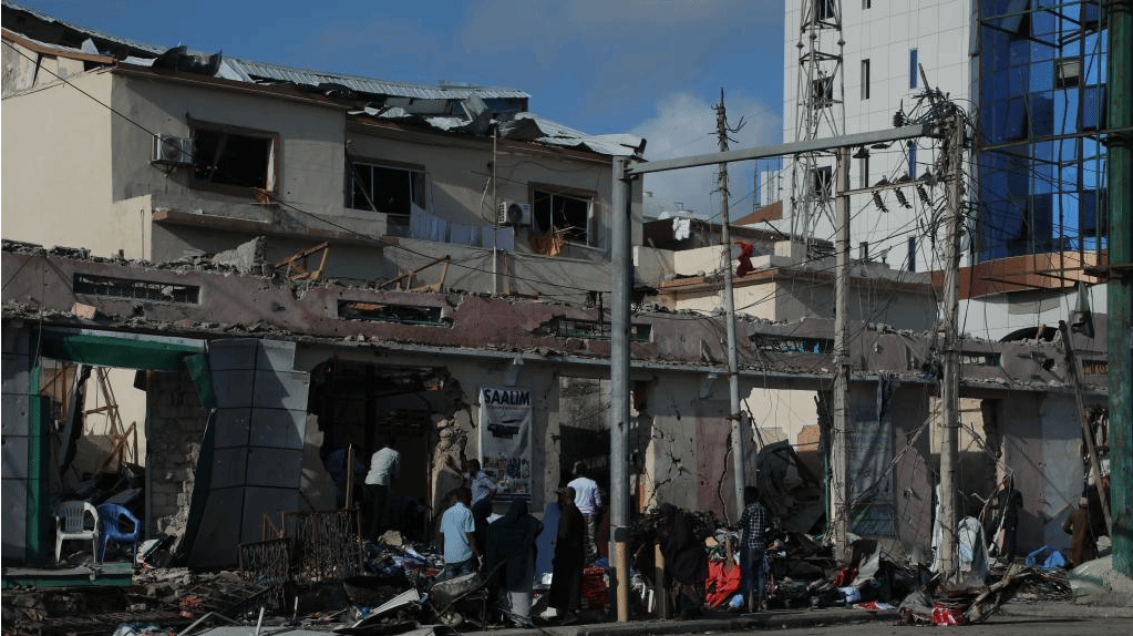 索马里首都两起爆炸袭击已致100人死亡