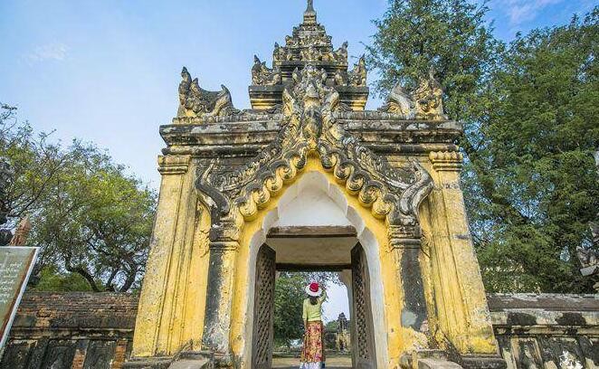 缅甸曼德勒最老的古城 设计极其精美 现在成为了网红打卡地