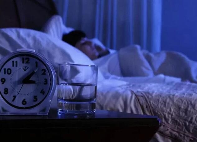 最养肝的入睡方法来了！夜间最重要的4个小时 每天都不能错过