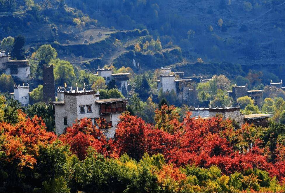 甲居藏寨：“中国最美六大乡村古镇”之首 