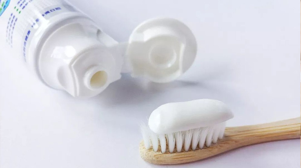 几块和几十块牙膏有何区别 那些神奇的功效是真的吗