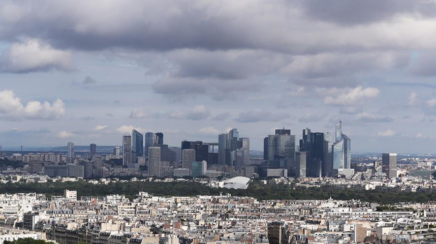 法国经济二季度环比萎缩13.8%