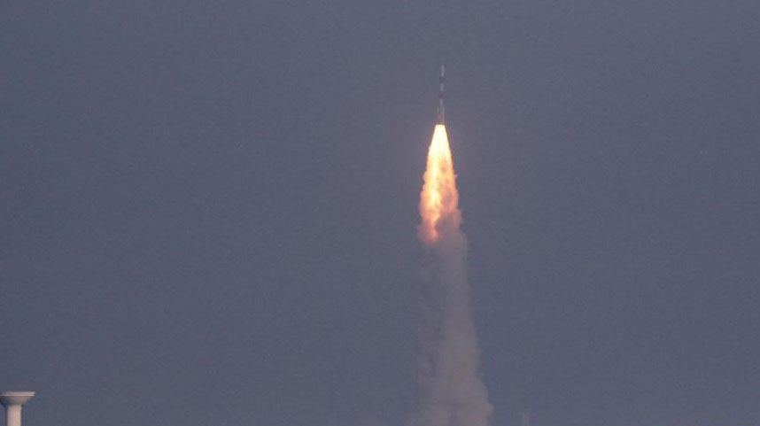 印度成功发射一颗通信卫星