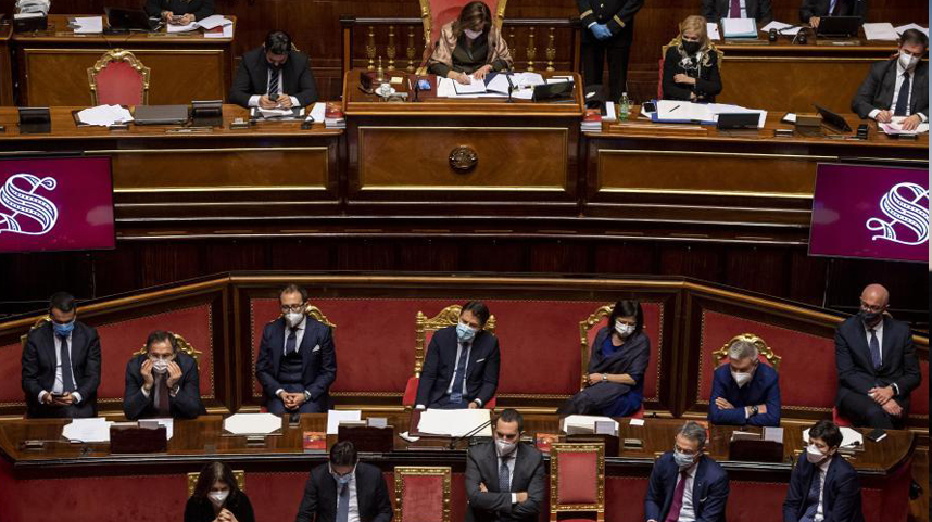 意大利总理孔特赢得参议院信任投票