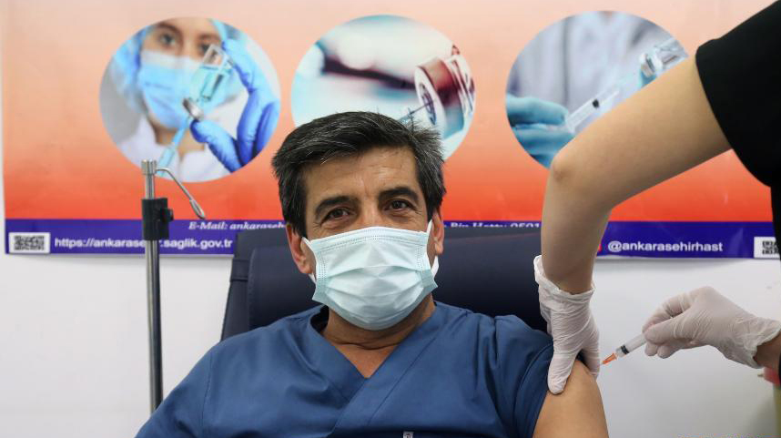 土耳其开始为65岁以上的人群接种新冠疫苗