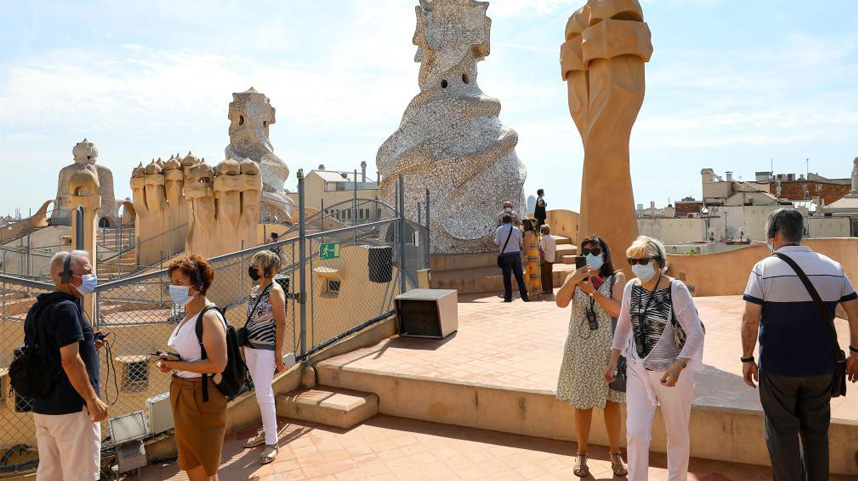 旅游业重启 游客重回巴塞罗那