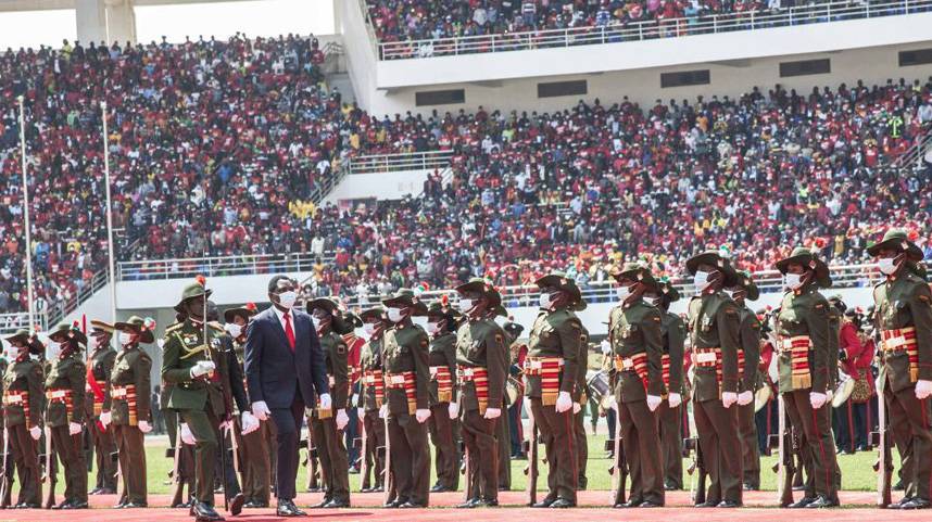 赞比亚当选总统希奇莱马宣誓就职