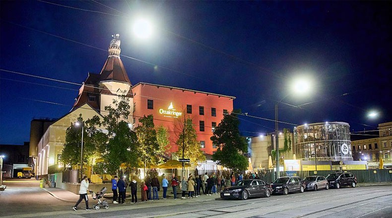 奥地利：啤酒厂变身夜间博物馆