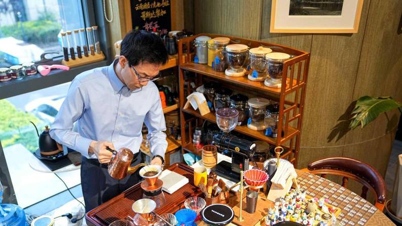 “家”在中国东北的韩国咖啡师