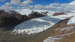 长江源冰川40年退1200米两地相争保护遇尴尬