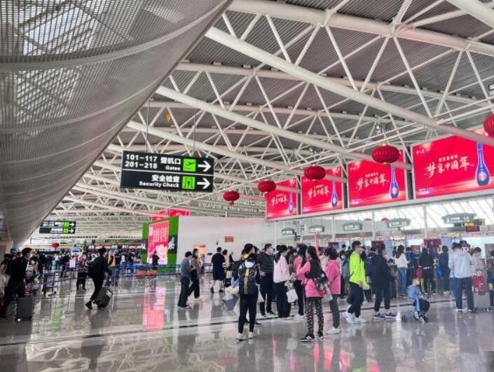 三亚机场春节假期运送旅客44.7万人次 