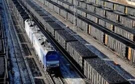 全国铁路加强运力保畅通 单月货物发送量再创历史新高