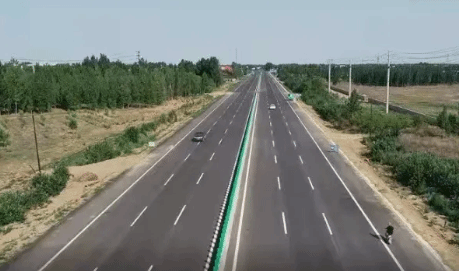 交通运输部：预计今年完成新改建农村公路15万公里