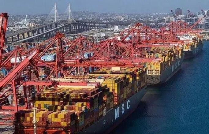 我国成为世界最大船东国 拥有船队规模达2.492亿总吨