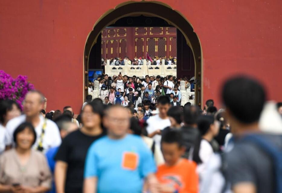 “双节”假期北京接待游客1187.9万人次 旅游总收入155.7亿元