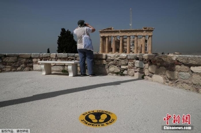 希腊延长难民营封锁令 呼吁外国游客遵守规则