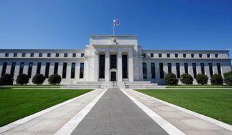 美联储维持联邦基金利率目标区间至2023年不变