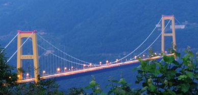 长516米！葡萄牙建成世界上最长人行钢缆吊桥